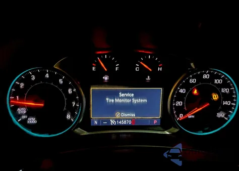 2019 Chevrolet Equinox Lt z USA, uszkodzony, nr VIN 3GNAXUEV2KL243804